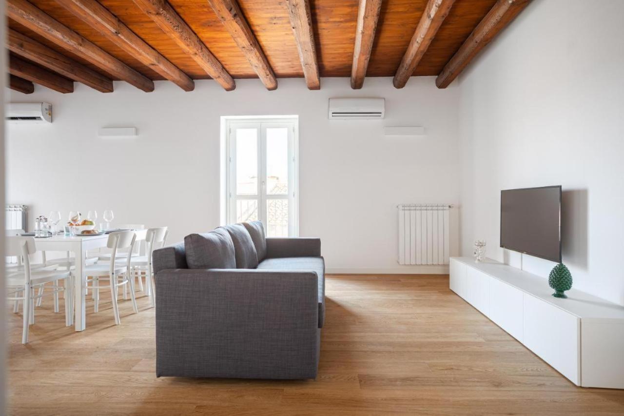 Casa Azzurra - Palazzo Del Buonpastore Palermo Eksteriør billede